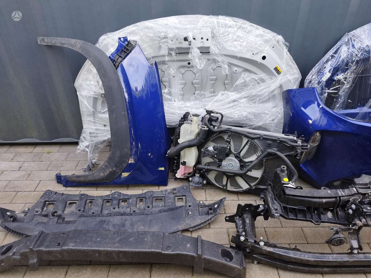 Toyota Yaris Cross Be defektų