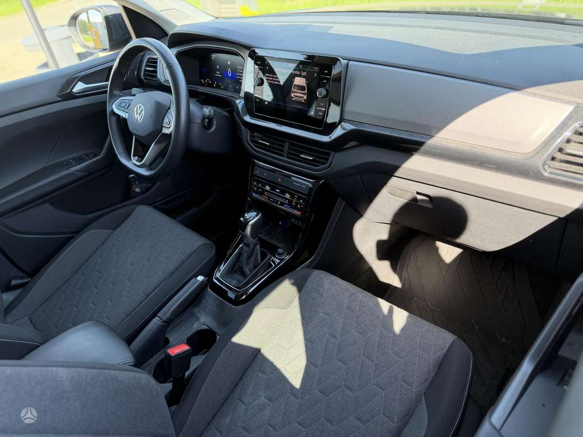 Volkswagen T-Cross - 11