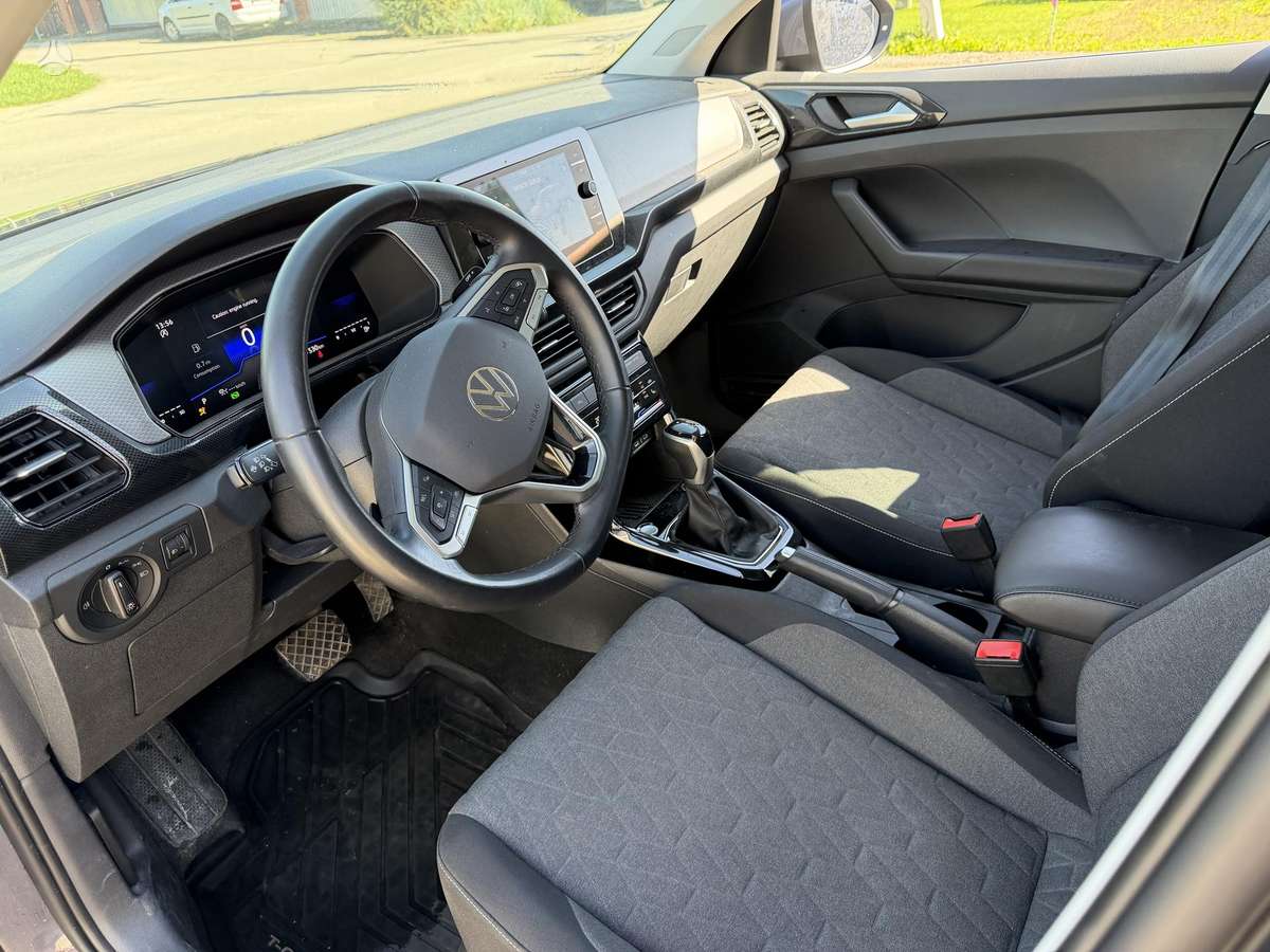 Volkswagen T-Cross - 10