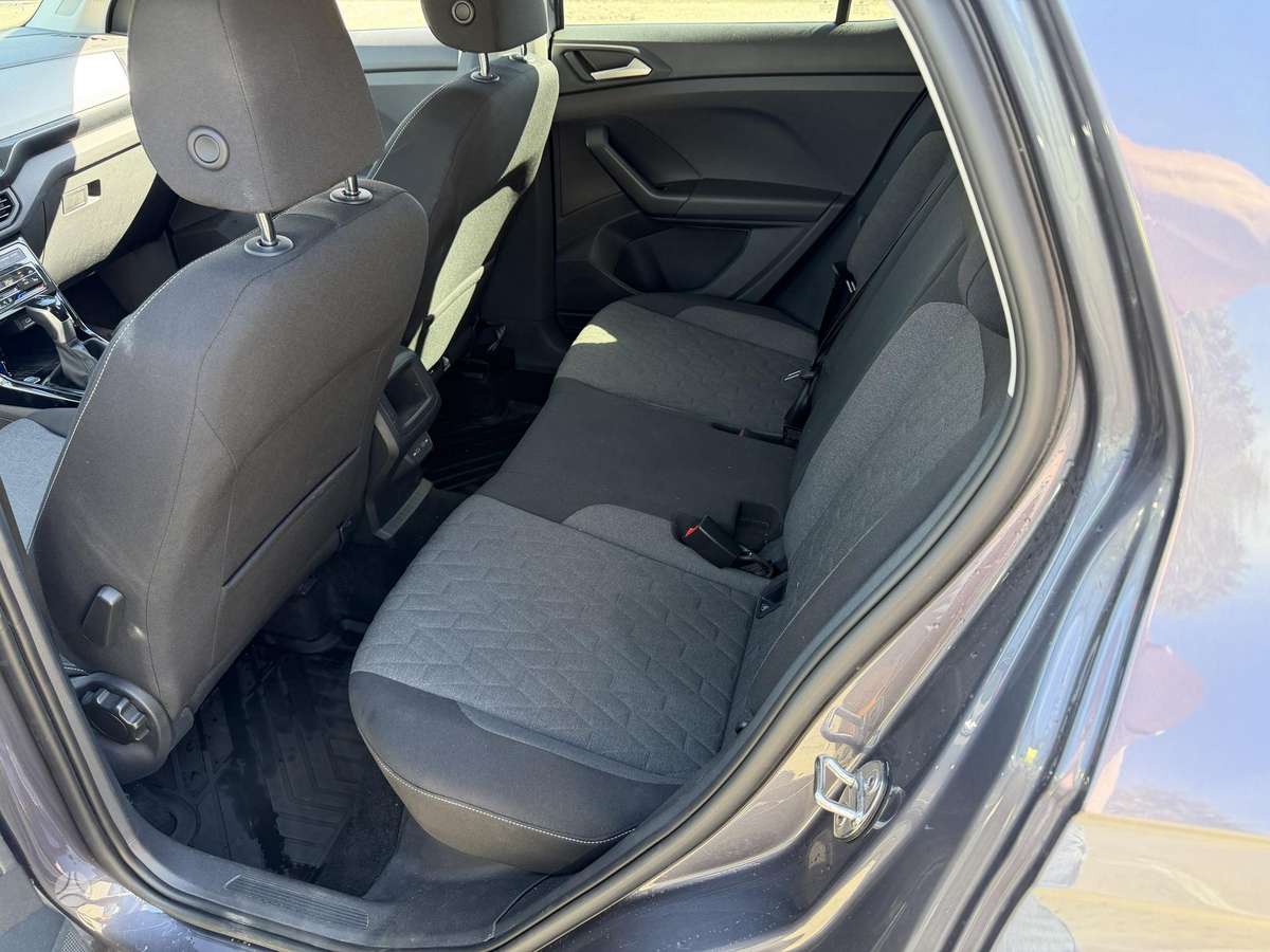 Volkswagen T-Cross - 12