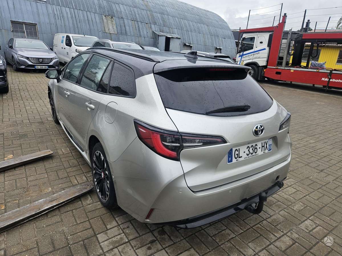 Toyota Corolla - 1