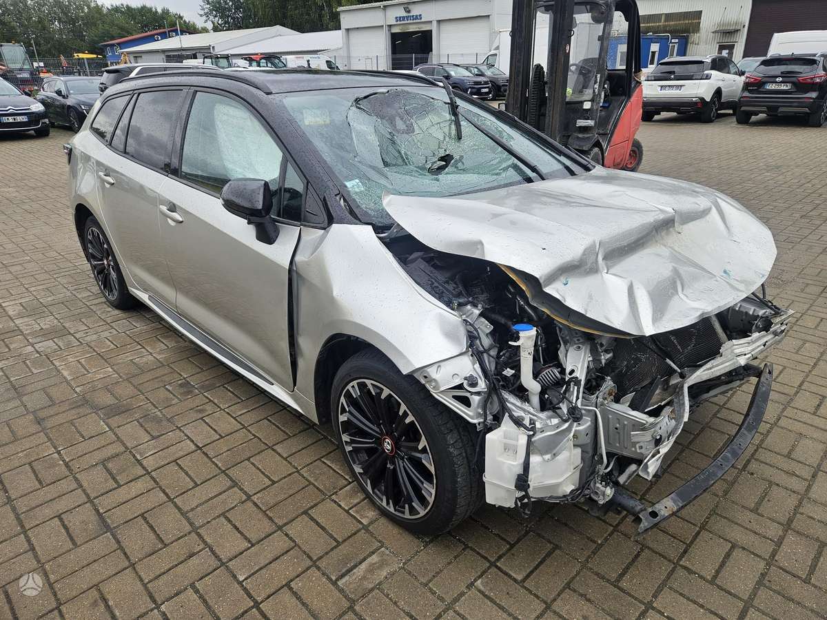 Toyota Corolla - 4