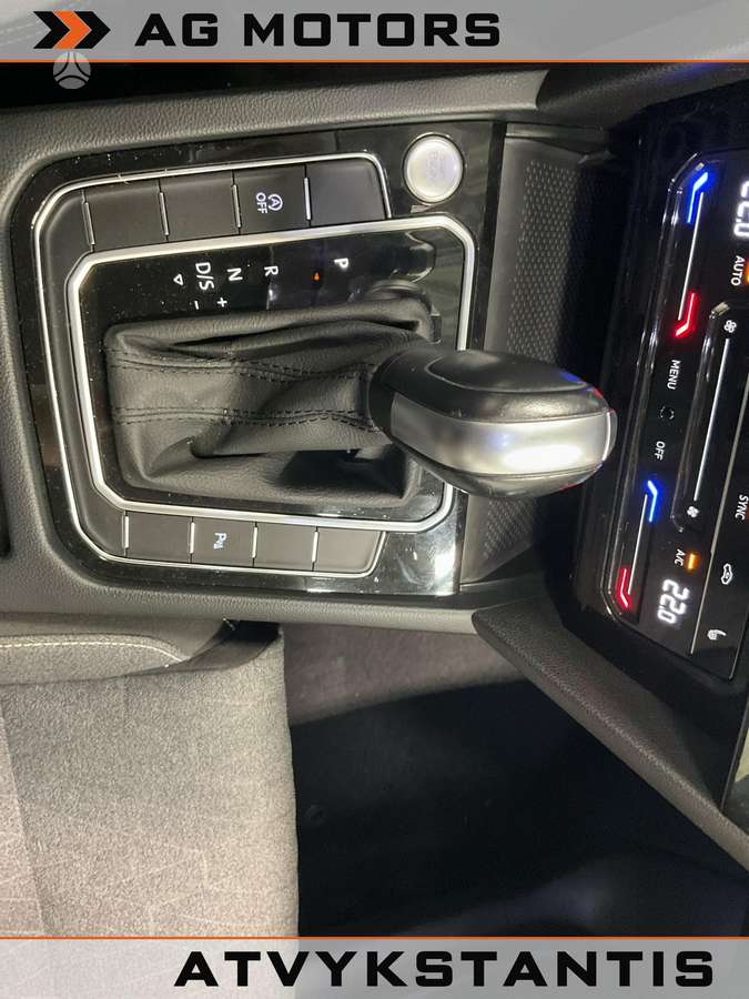 Volkswagen Passat - 9