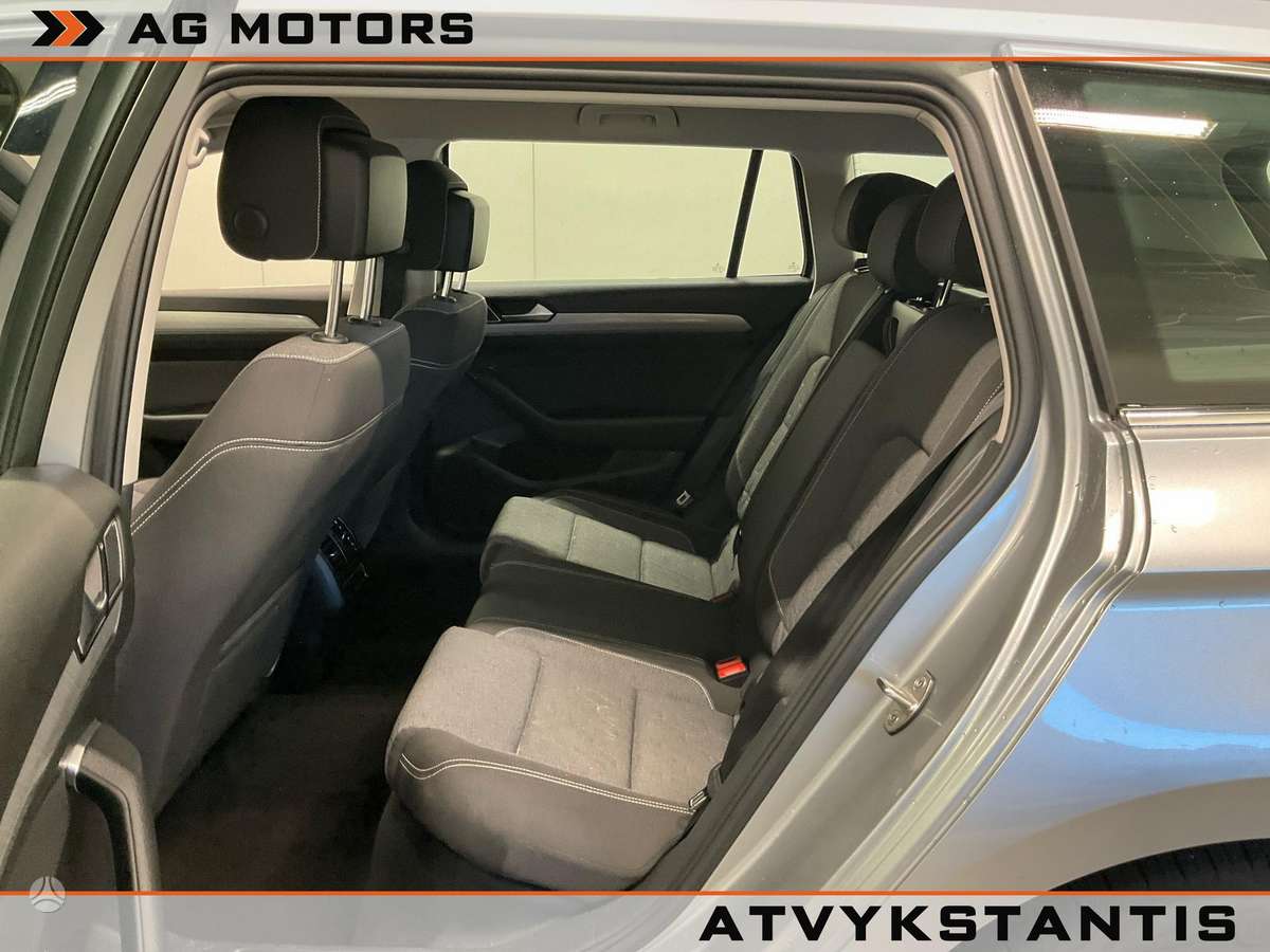 Volkswagen Passat - 5