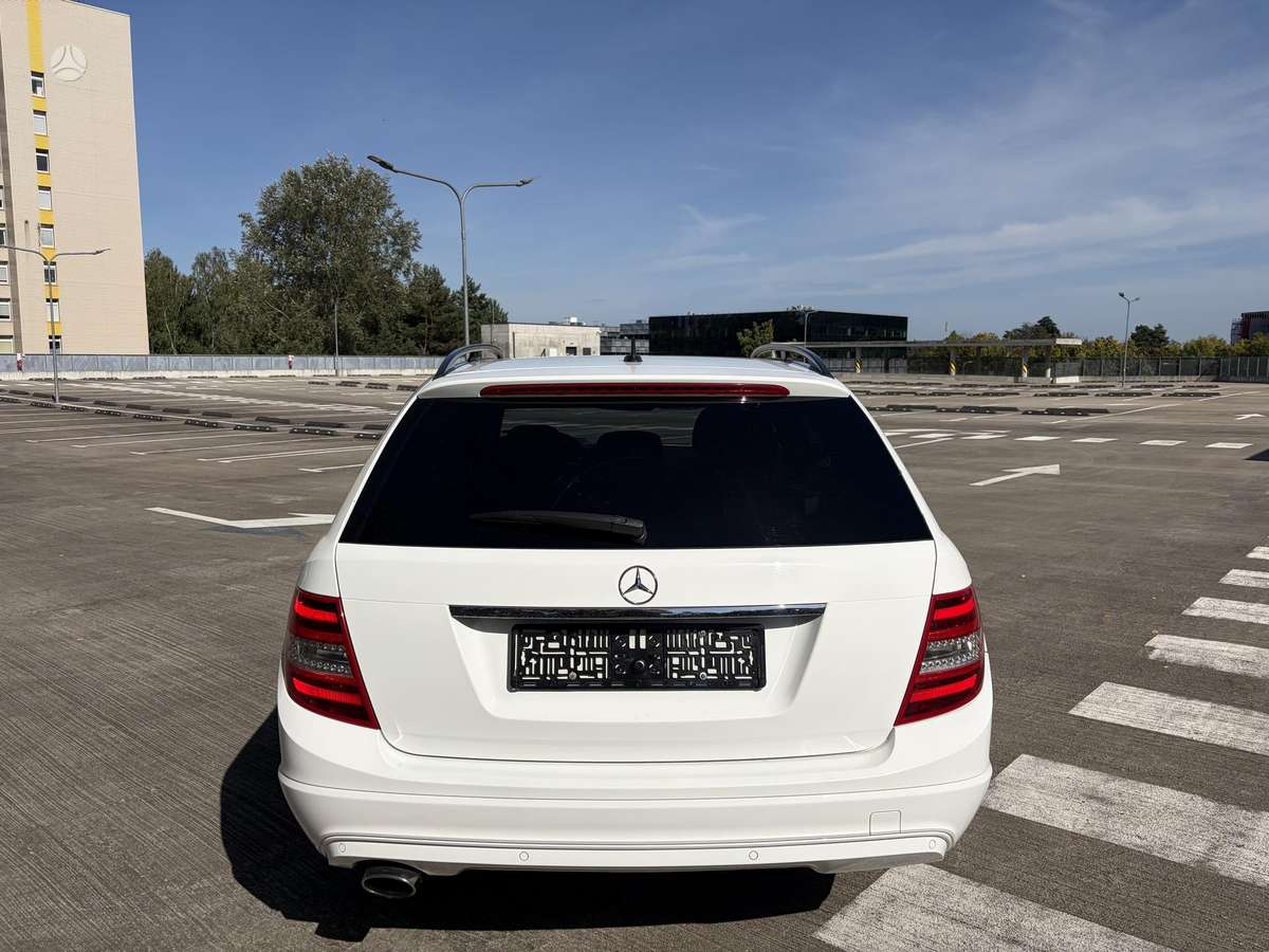 Mercedes-Benz C220, wagon
