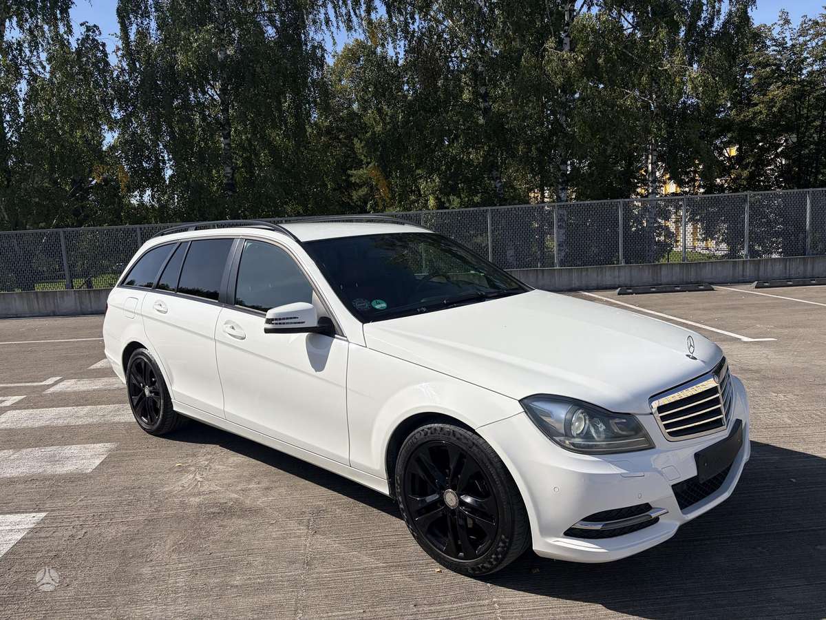 Mercedes-Benz C220, wagon