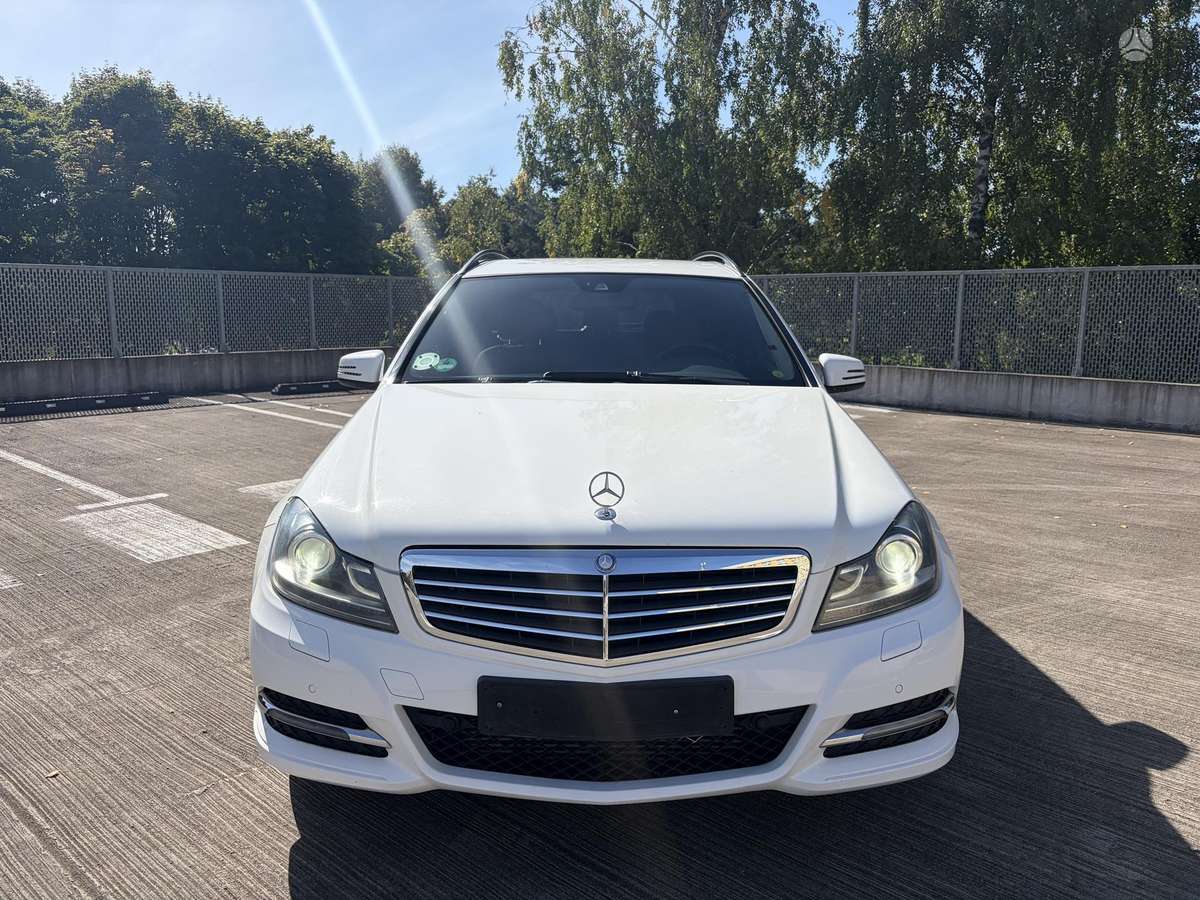 Mercedes-Benz C220, wagon