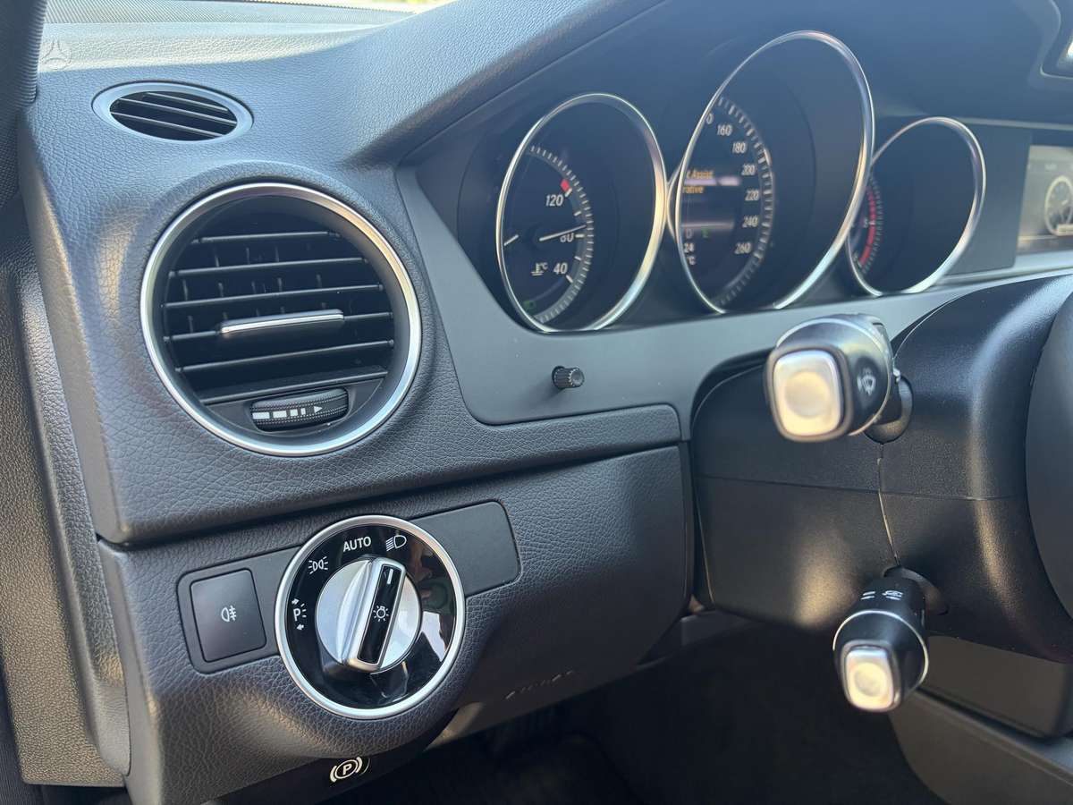 Mercedes-Benz C220, wagon