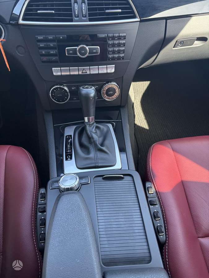 Mercedes-Benz C220, wagon