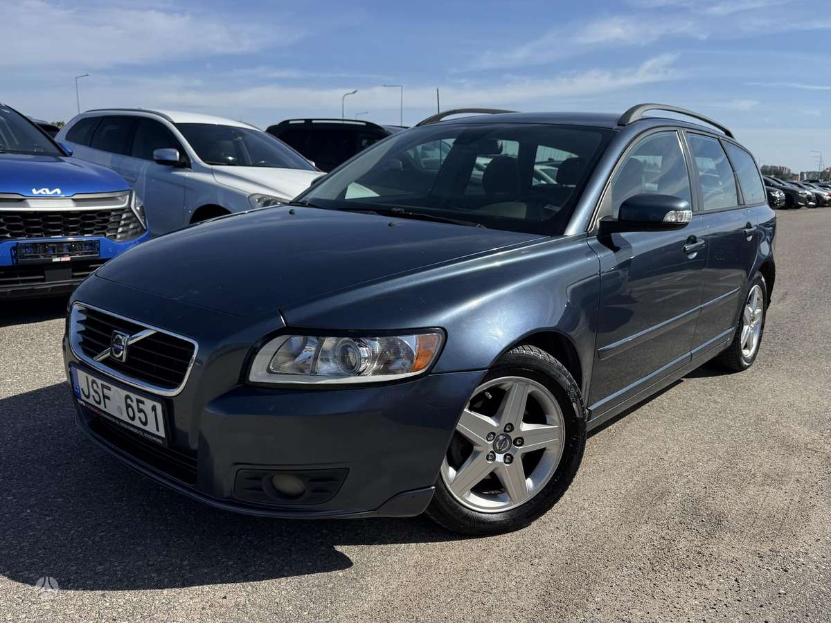 Volvo V50 - 3