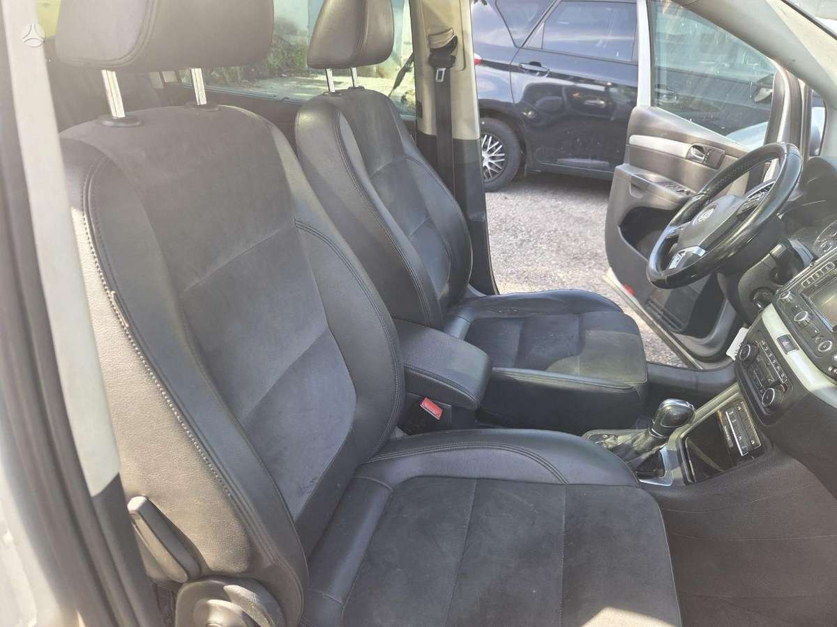 Volkswagen Sharan - 12
