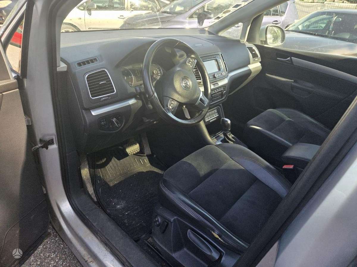 Volkswagen Sharan - 8