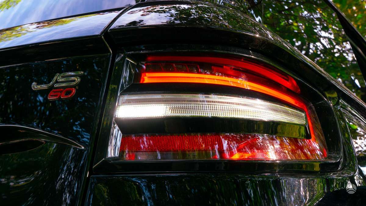 Ligier JS60, 0.5 l., hatchback
