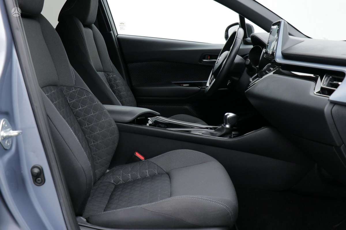 Toyota C-HR - 9