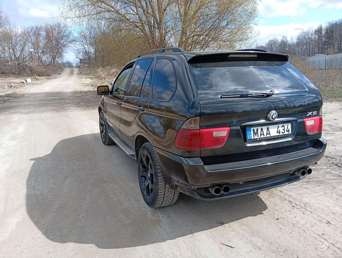 BMW X5, 3.0 l., mpv / minivan