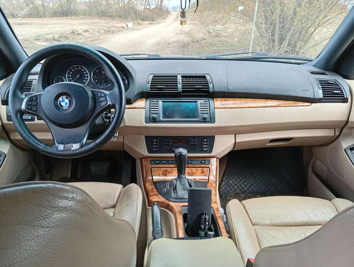 BMW X5, 3.0 l., Минивэн