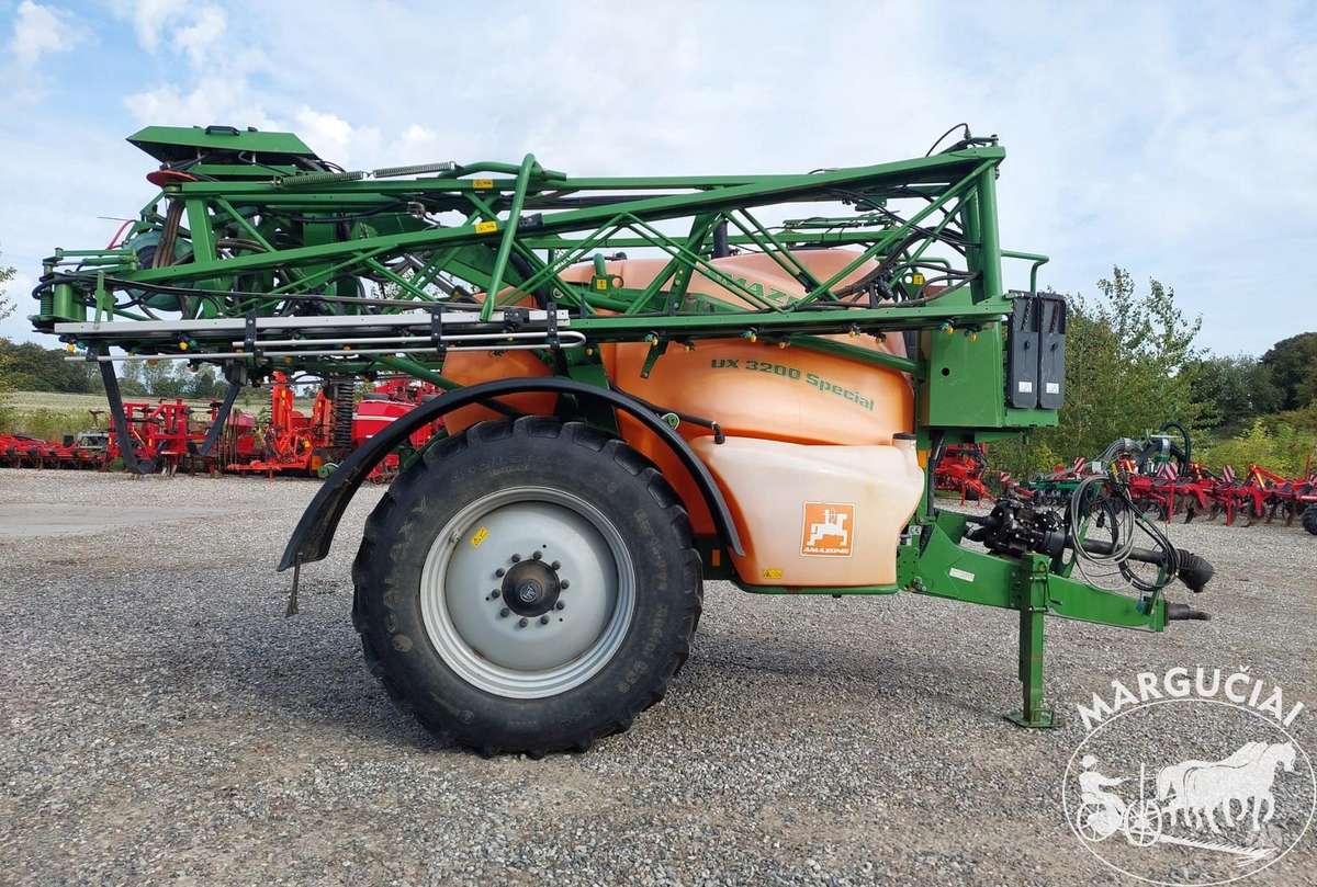 Amazone UX 3200 Special, 3200 ltr, 24, sprayers