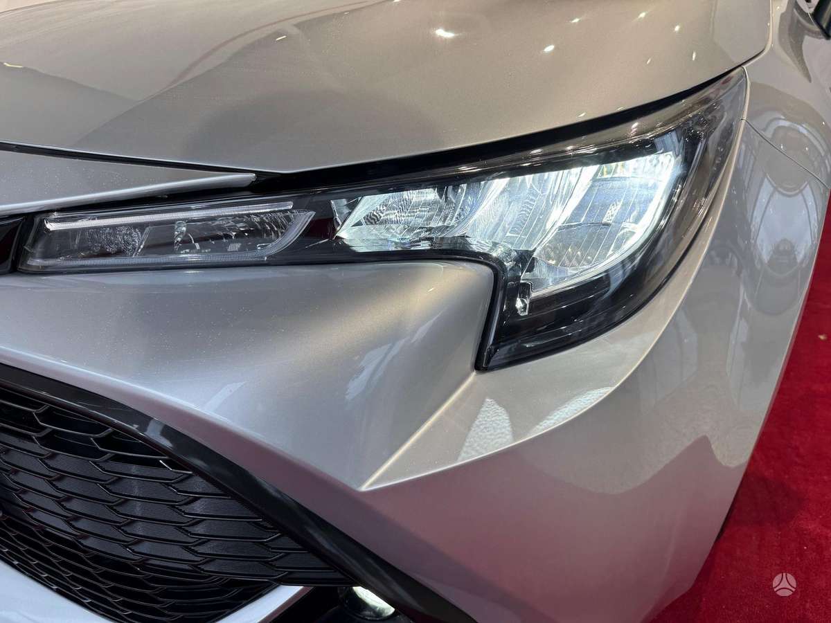 Toyota Corolla - 4