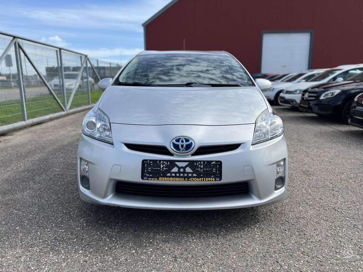 Toyota Prius - 2
