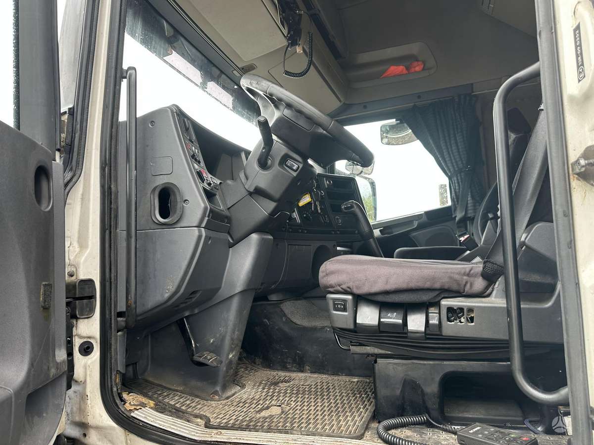 Scania R 420 TUV 2027-03, double sleeper