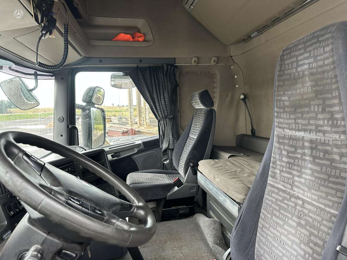 Scania R 420 TUV 2027-03, double sleeper
