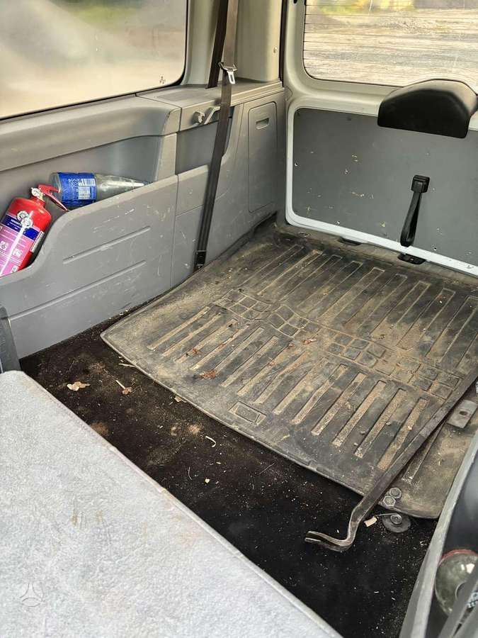 Volkswagen Caddy - 12
