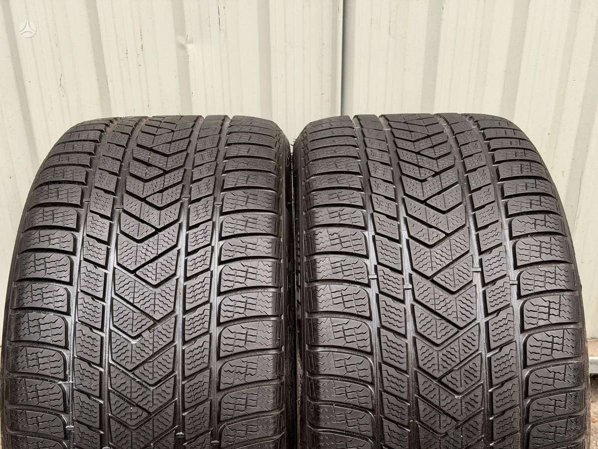 Pirelli SOTTOZERO 3, winter 315/30 R21