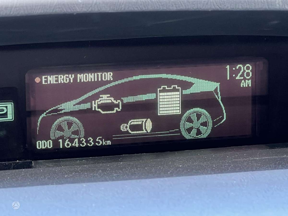 Toyota Prius - 8