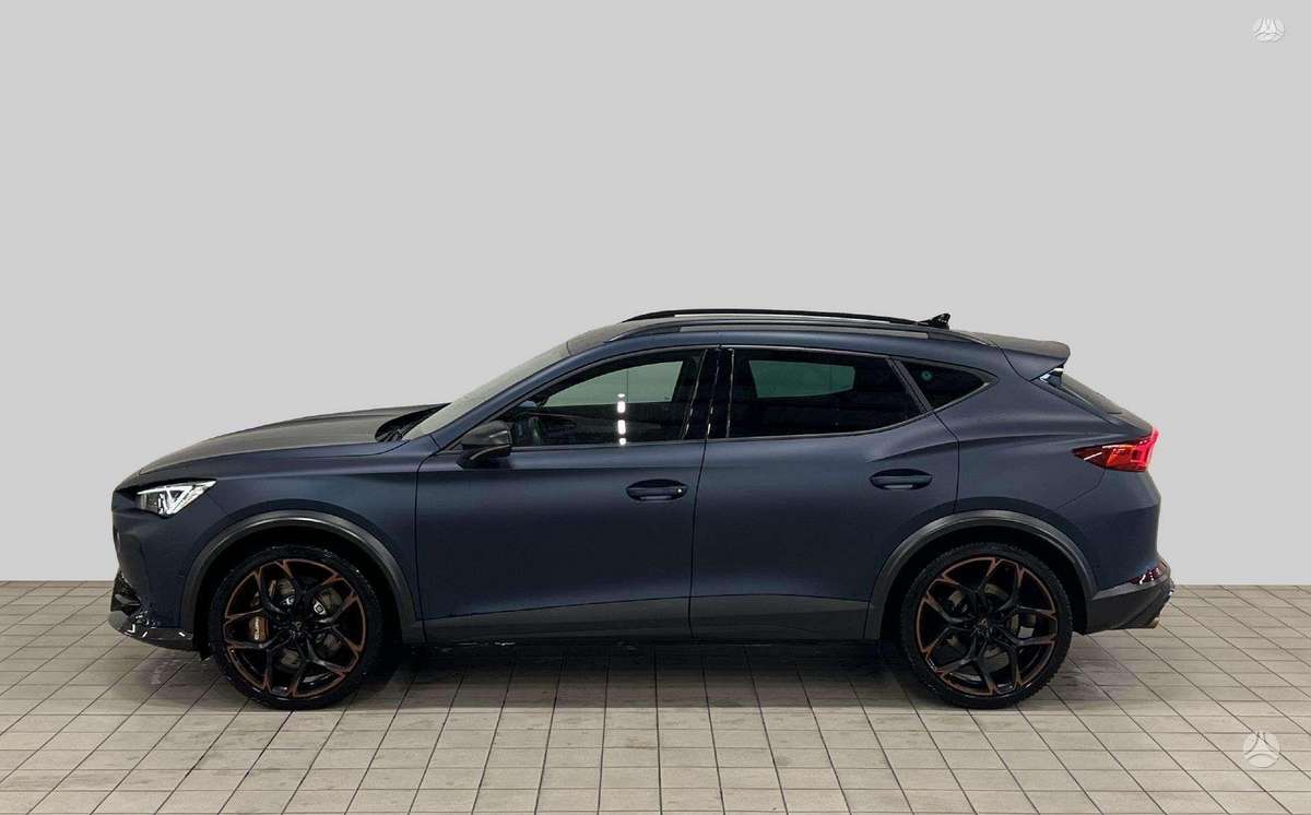 Cupra Formentor, 2.5 l., off-road / crossover