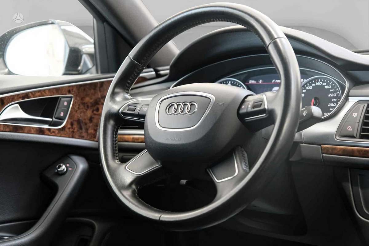 Audi A6, 2.8 l., saloon / sedan
