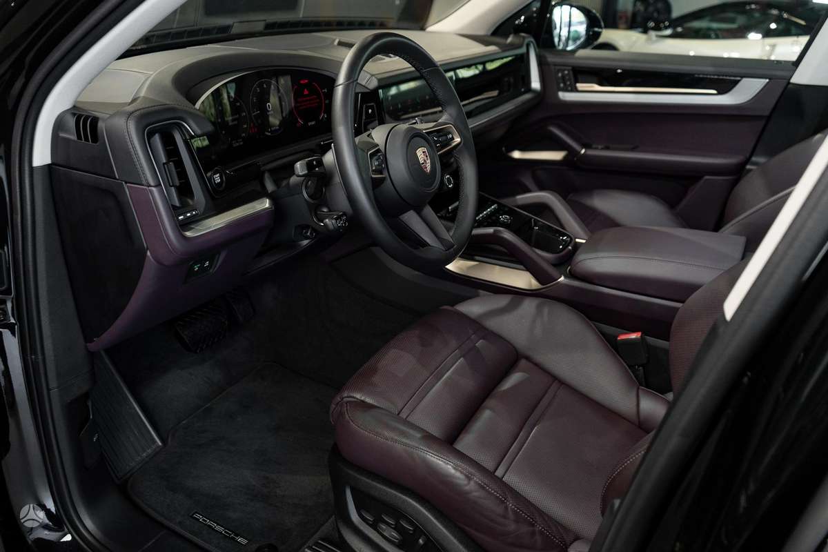 Porsche Cayenne - 9