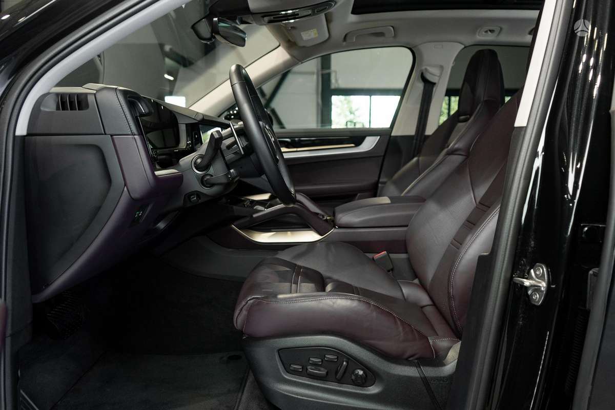 Porsche Cayenne - 8
