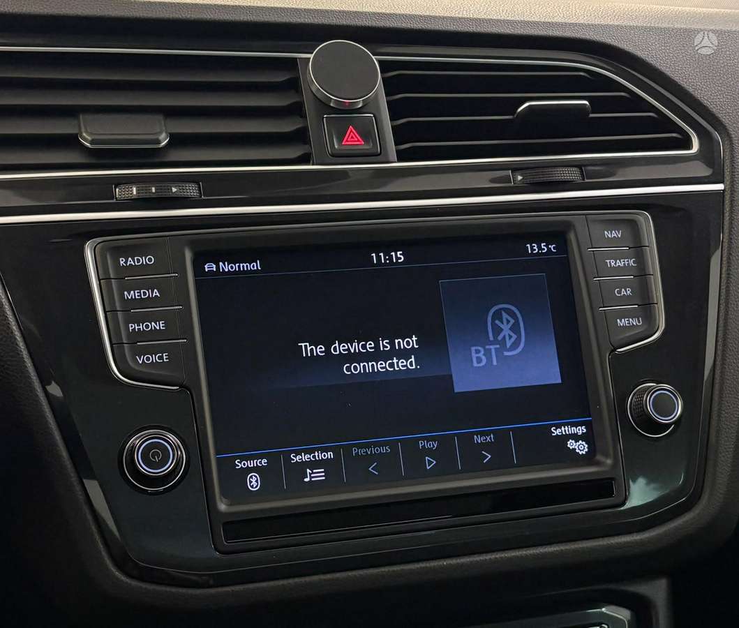 Volkswagen Tiguan - 9
