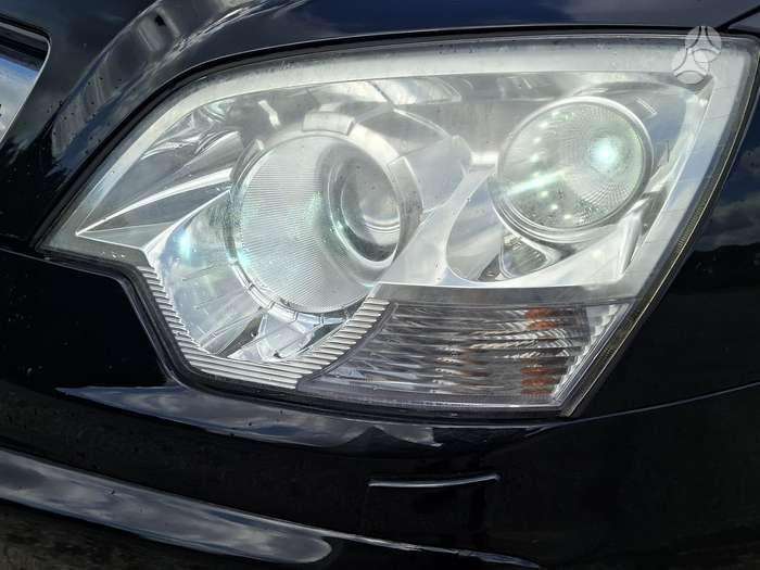 Opel Antara, 3.2 l., off-road / crossover