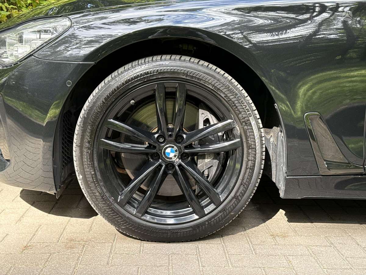BMW 750 - 7