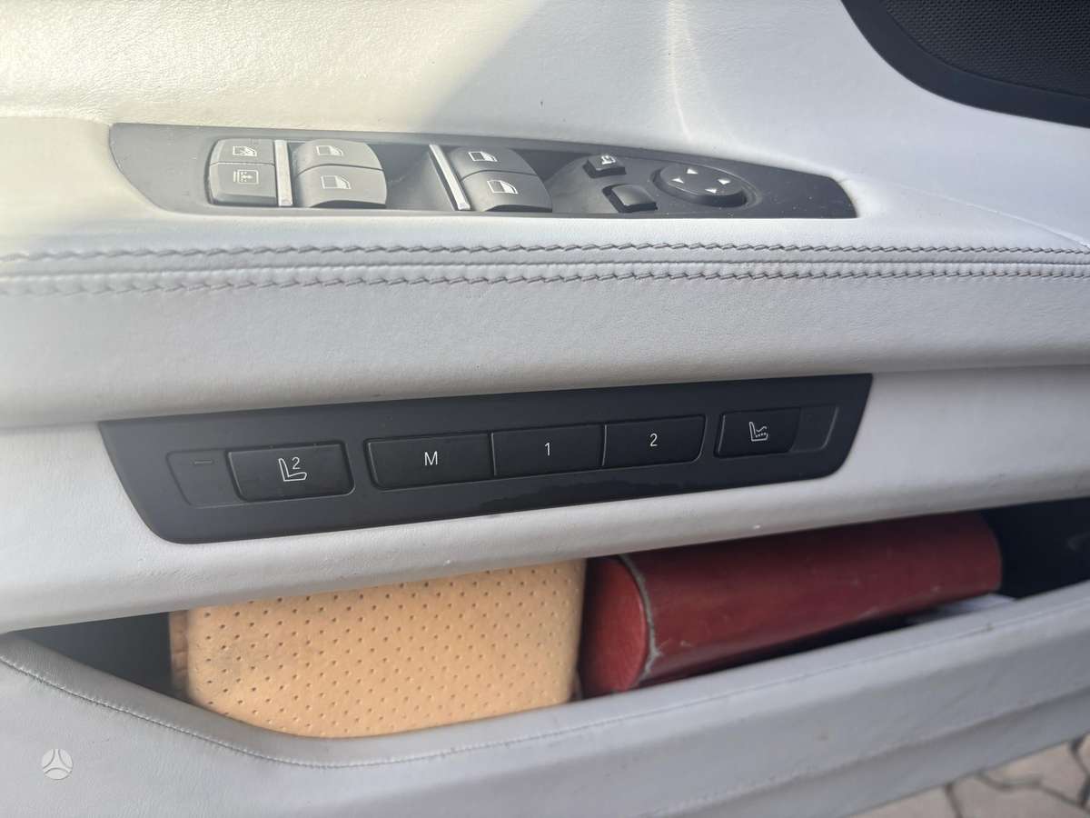 BMW 730, 3.0 l., Седан