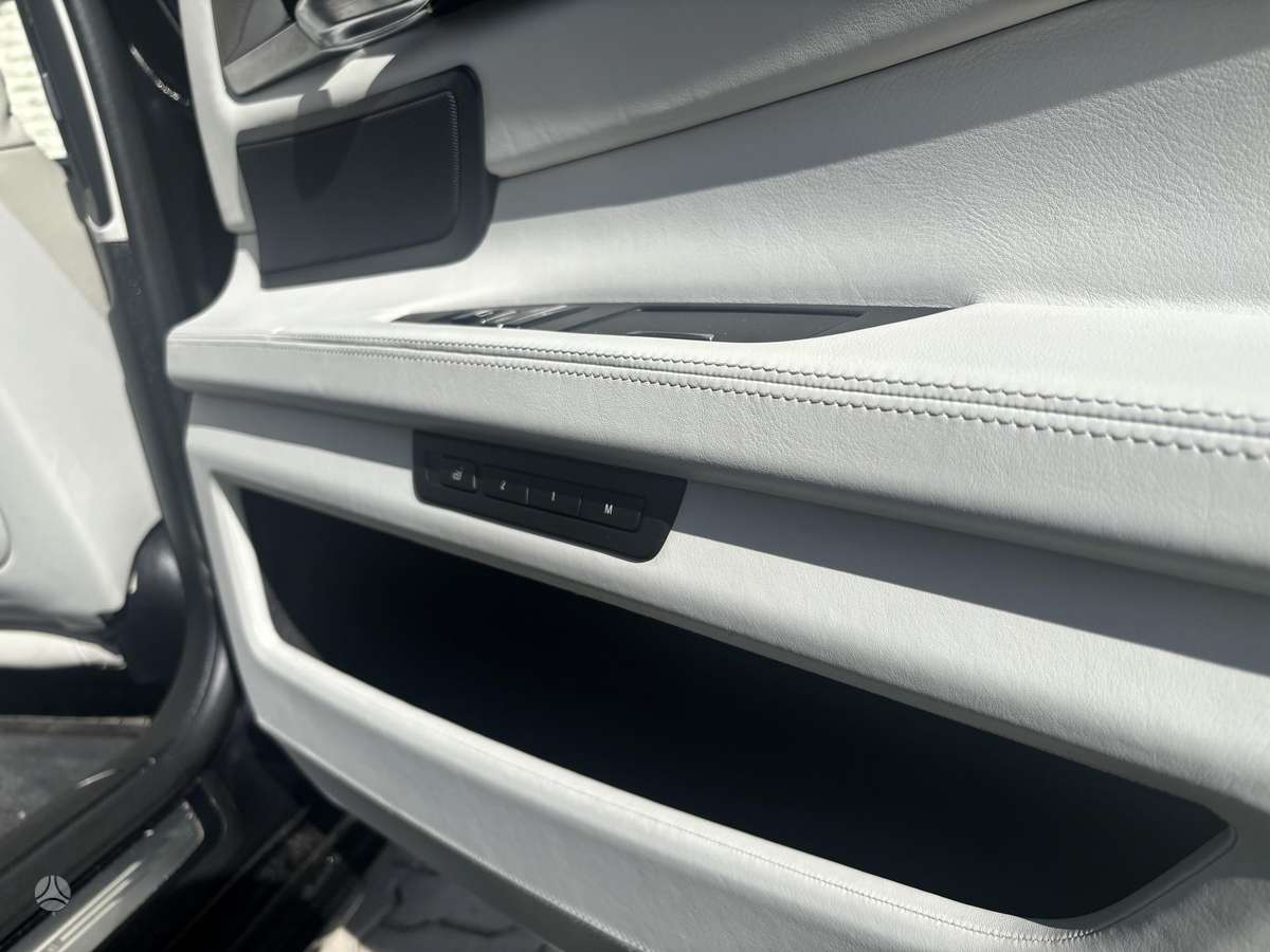BMW 730, 3.0 l., Седан