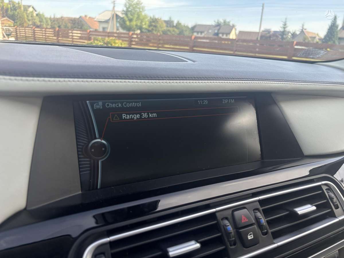 BMW 730, 3.0 l., Седан