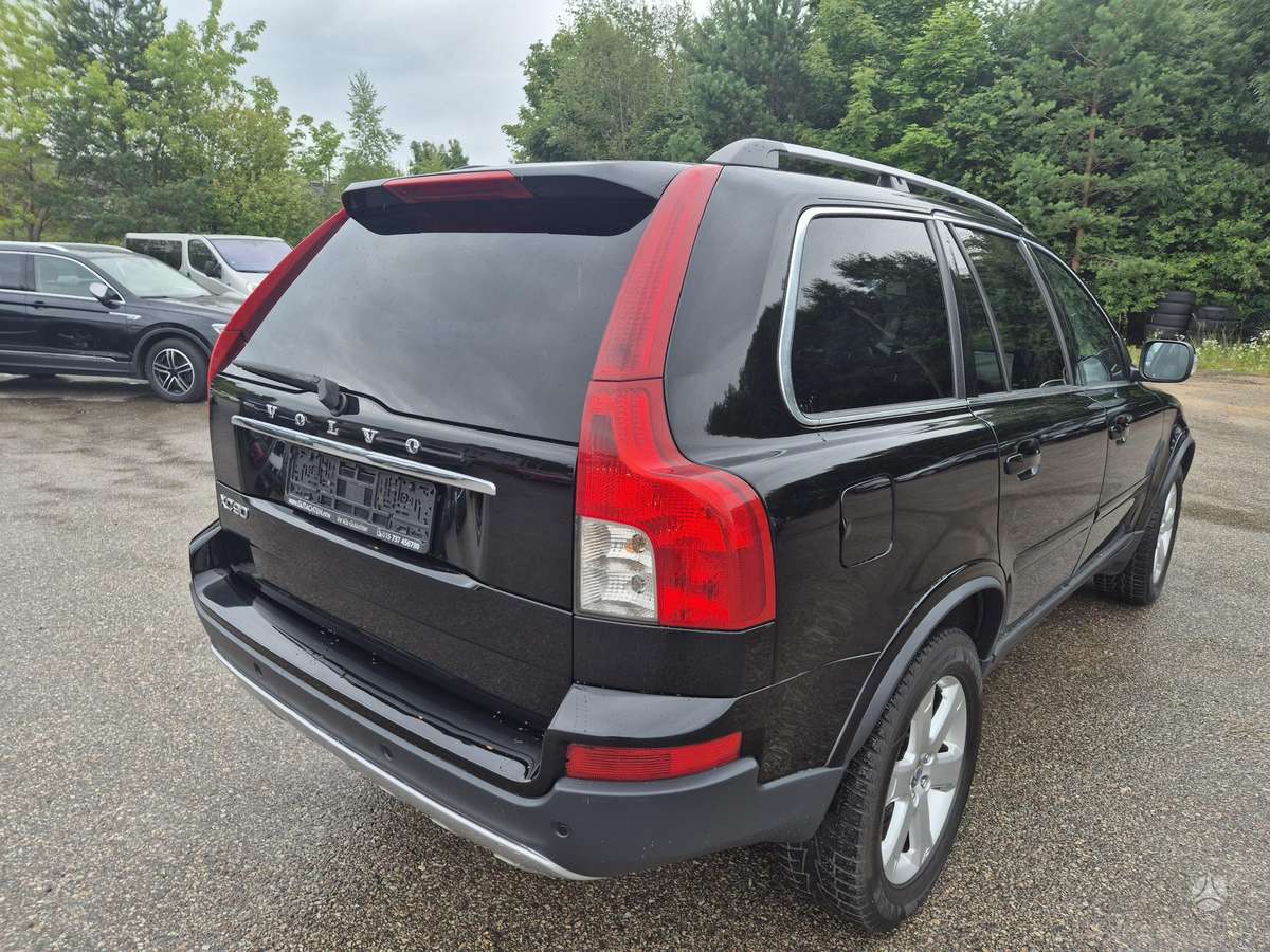 Volvo XC90 - 2