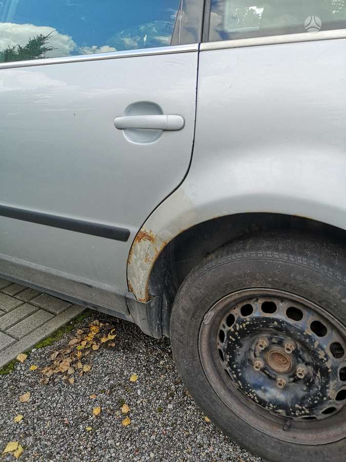 Volkswagen Passat - 8