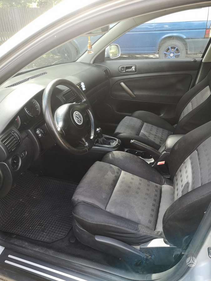 Volkswagen Passat - 12