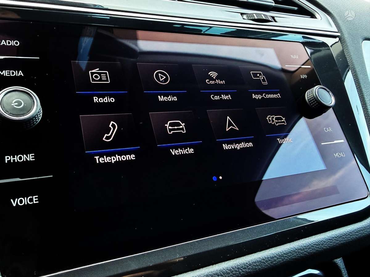 Volkswagen Tiguan - 7