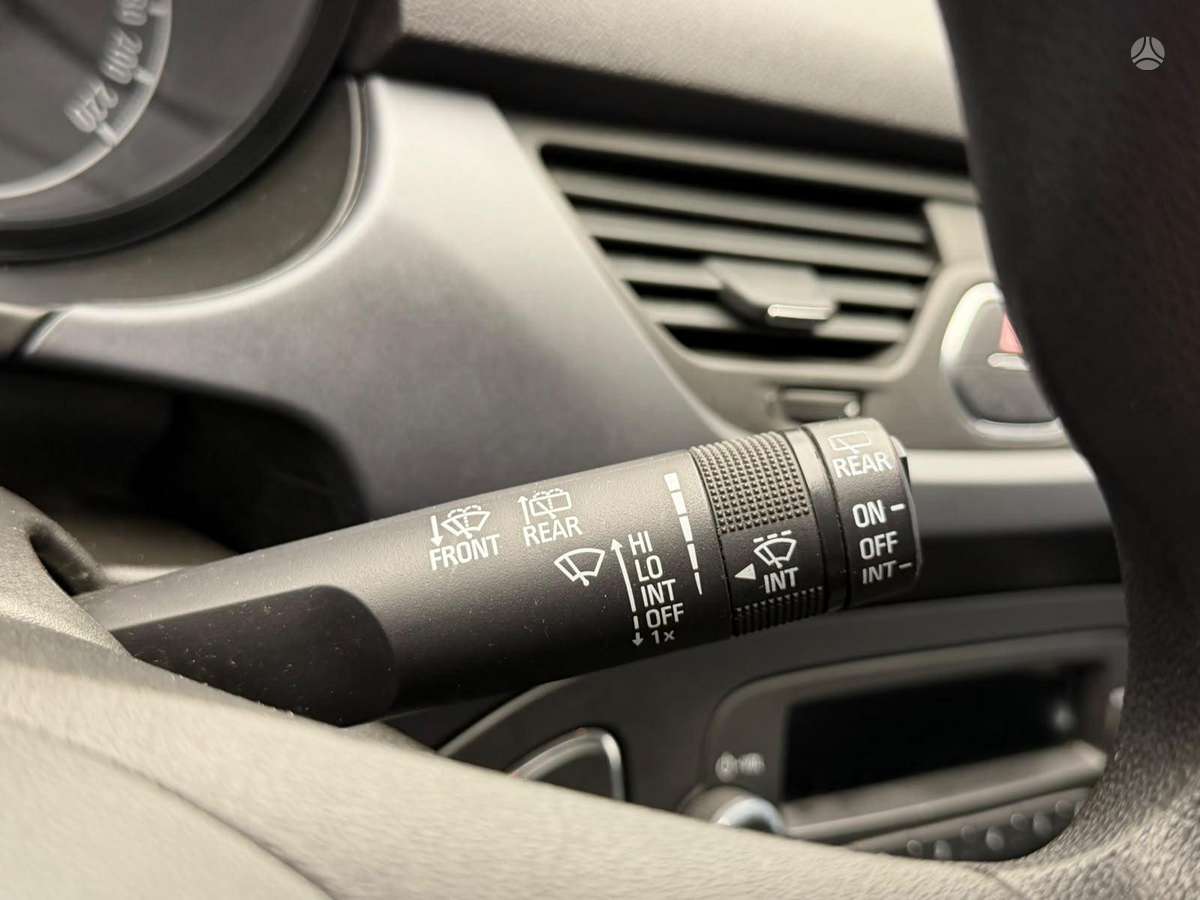 Opel Corsa, 1.2 l., Хэтчбек
