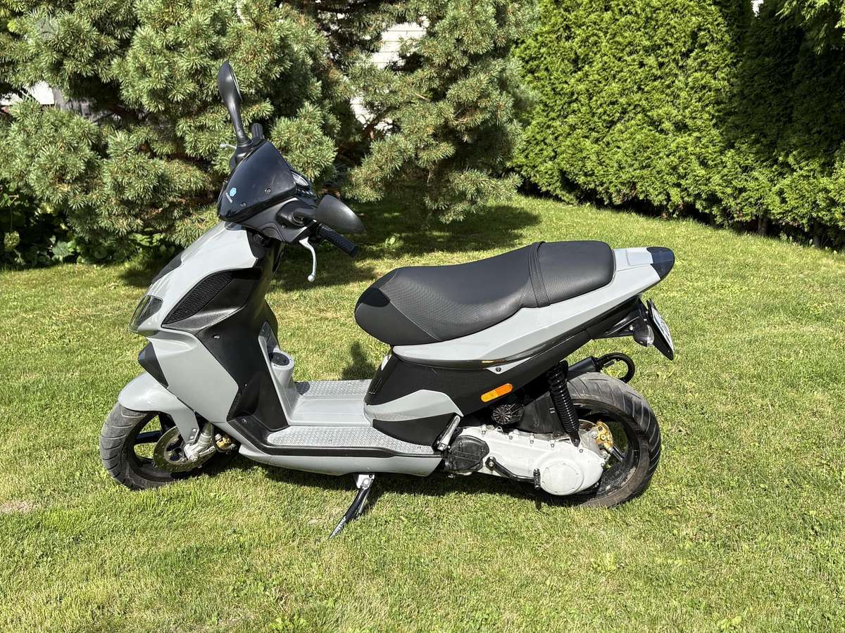Piaggio NRG 50cc, мотороллеры / мопеды
