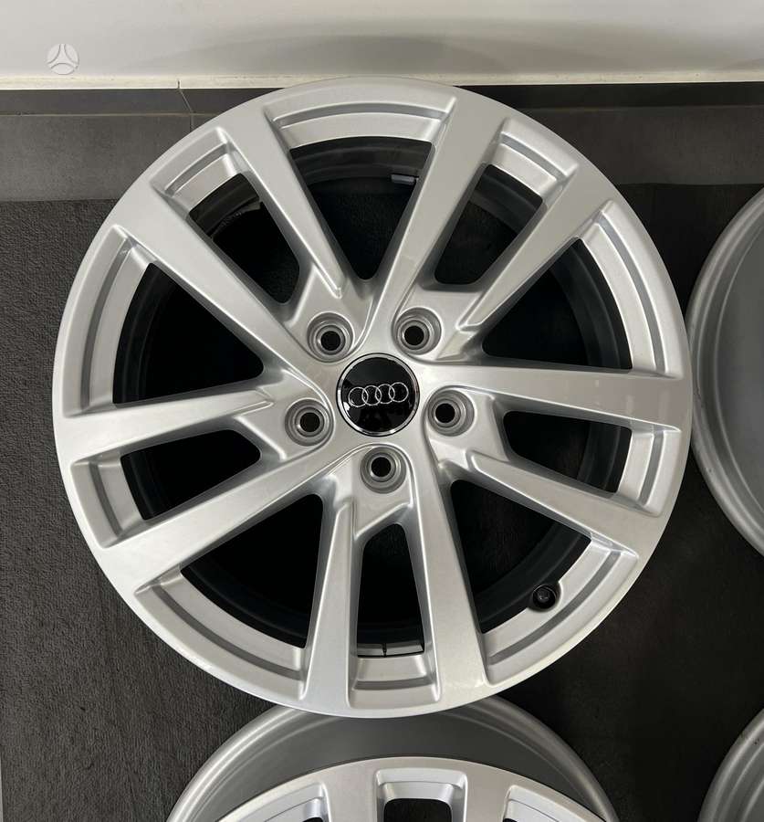 Audi A3 8V NAUJI originalūs ratai, light alloy, R17