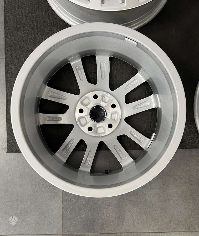 Audi A3 8V NAUJI originalūs ratai, light alloy, R17