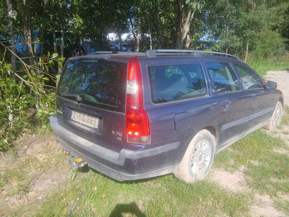Volvo V70, 470 spalvos kodas, Dalimis