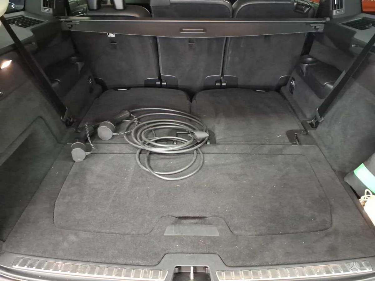 Volvo XC90 - 11