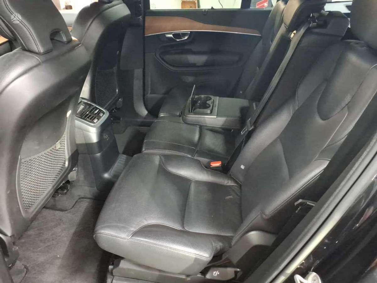 Volvo XC90 - 5