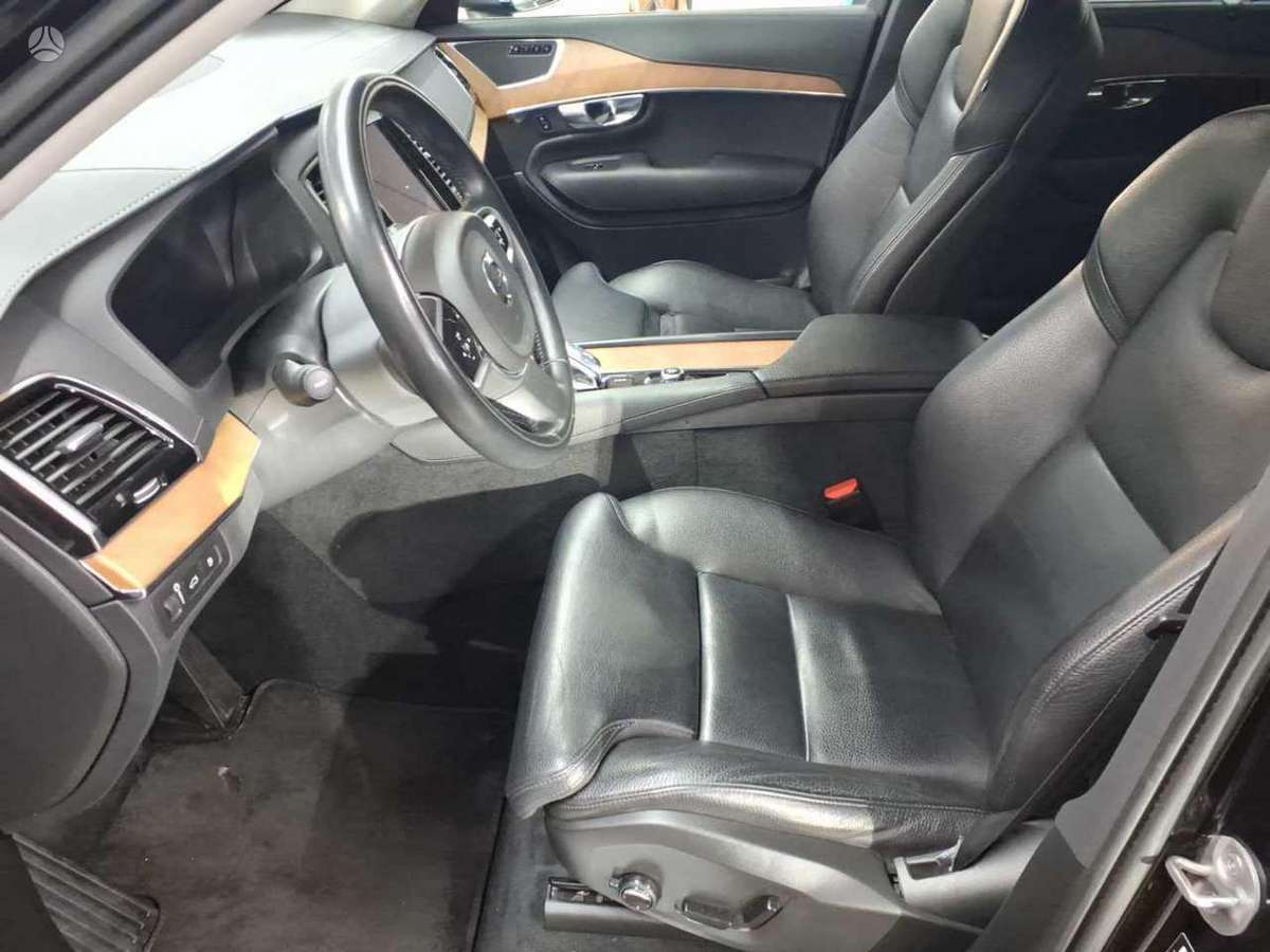 Volvo XC90 - 4